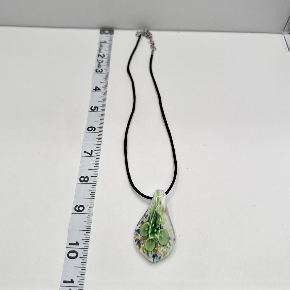 Vintage 90s Lampwork Art Glass Floral Pendant Necklace Green Calla Lily Jewelry - Picture 12 of 13